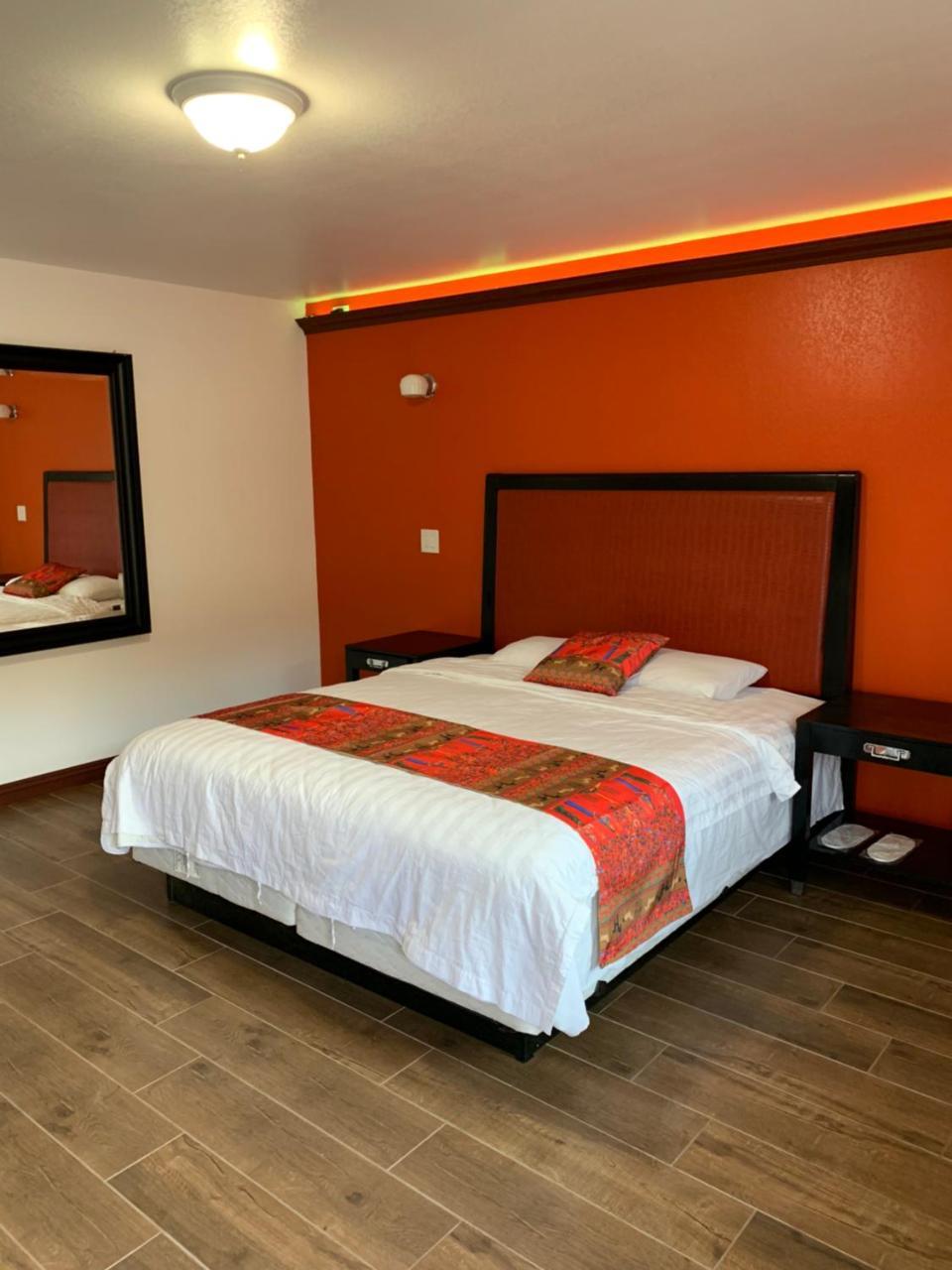 Norwalk Inn & Suites 외부 사진